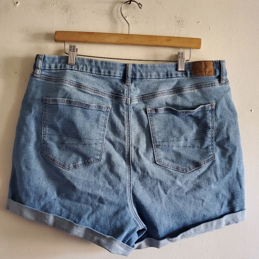 American Eagle stretch Curvy mom short size 18. - Picture 4 of 12